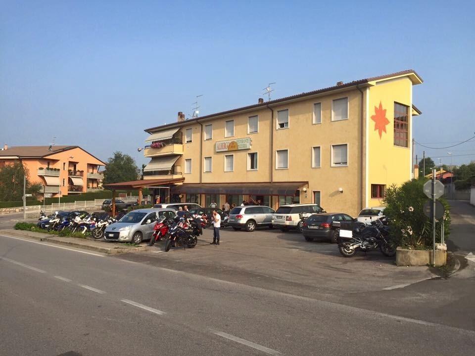 Albergo Al Sole Castelnuovo del Garda Exterior foto