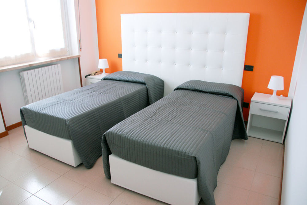 Albergo Al Sole Castelnuovo del Garda Exterior foto