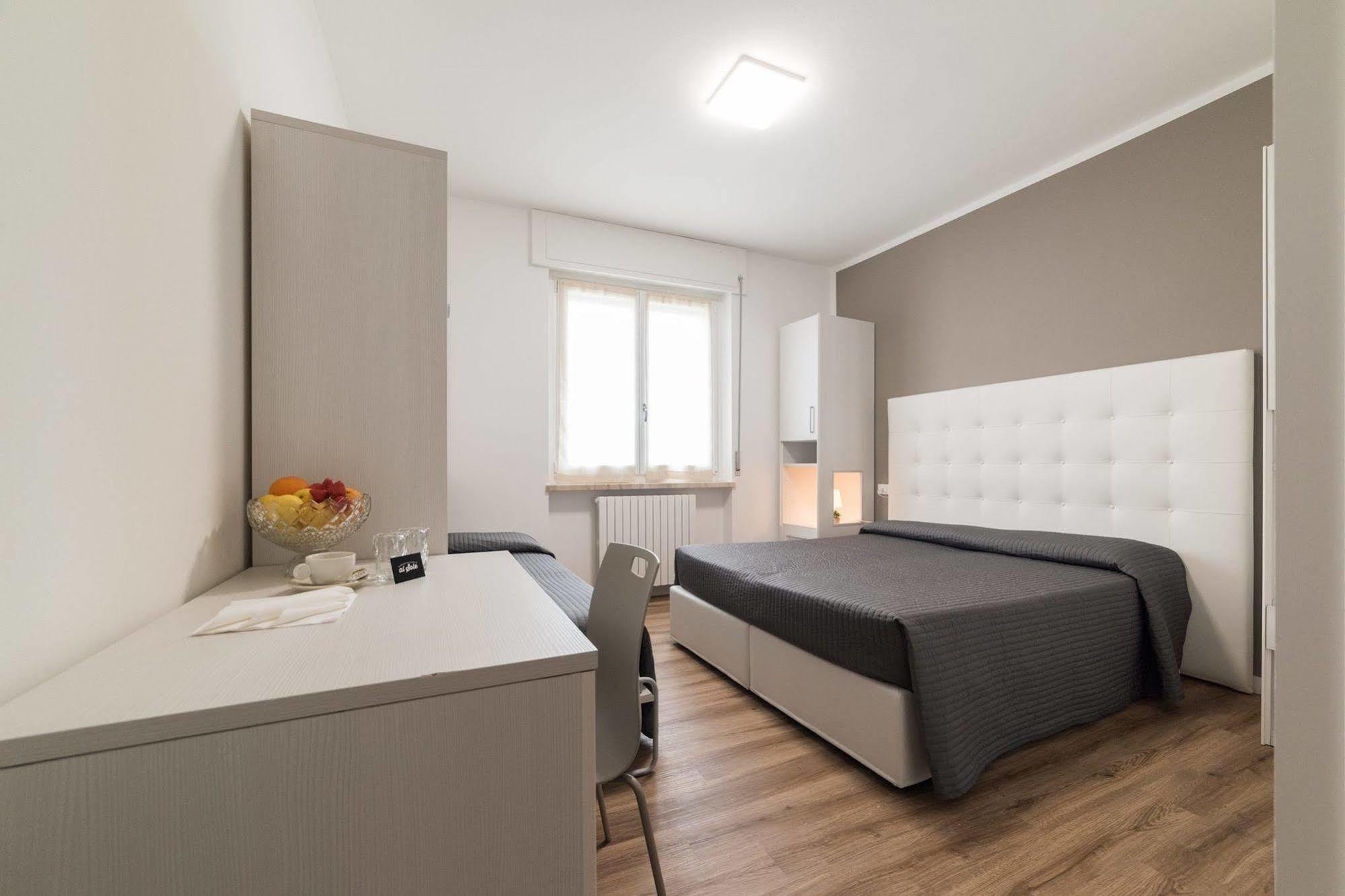 Albergo Al Sole Castelnuovo del Garda Exterior foto